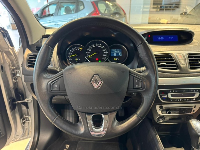 FLUENCE 2.0 DYNAMIQUE 16V FLEX 4P AUTOMÁTICO - 2014 - CAXIAS DO SUL