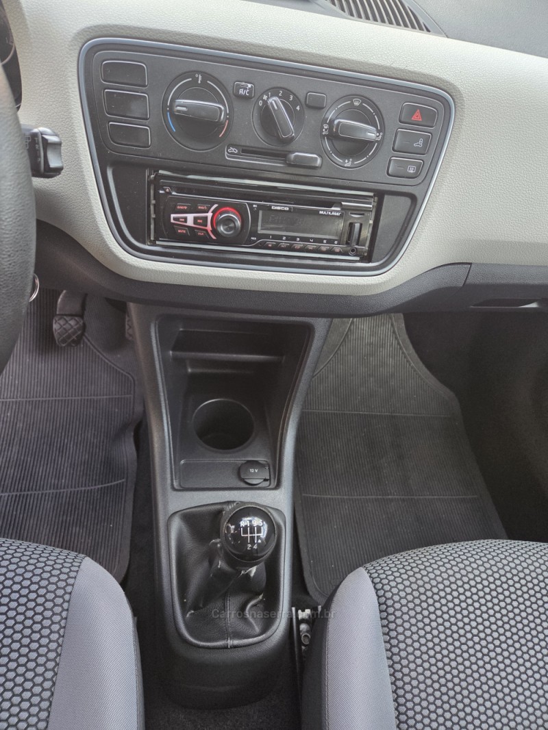 UP 1.0 MPI MOVE UP 12V FLEX 2P MANUAL - 2015 - PICADA CAFé