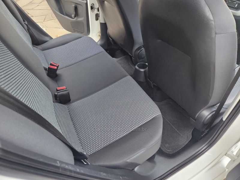 UP 1.0 MPI MOVE UP 12V FLEX 2P MANUAL - 2015 - PICADA CAFé