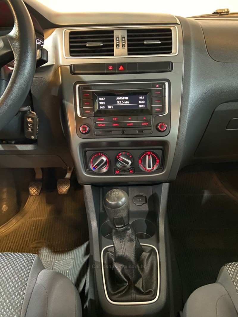 FOX 1.6 MSI TRENDLINE 8V FLEX 4P MANUAL - 2016 - BENTO GONçALVES