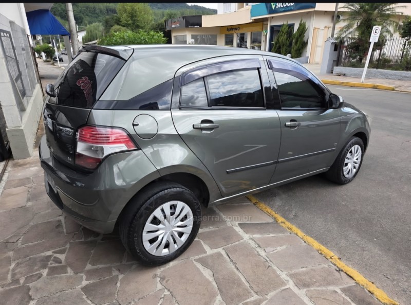 AGILE 1.4 MPFI LT 8V FLEX 4P MANUAL - 2011 - PICADA CAFé
