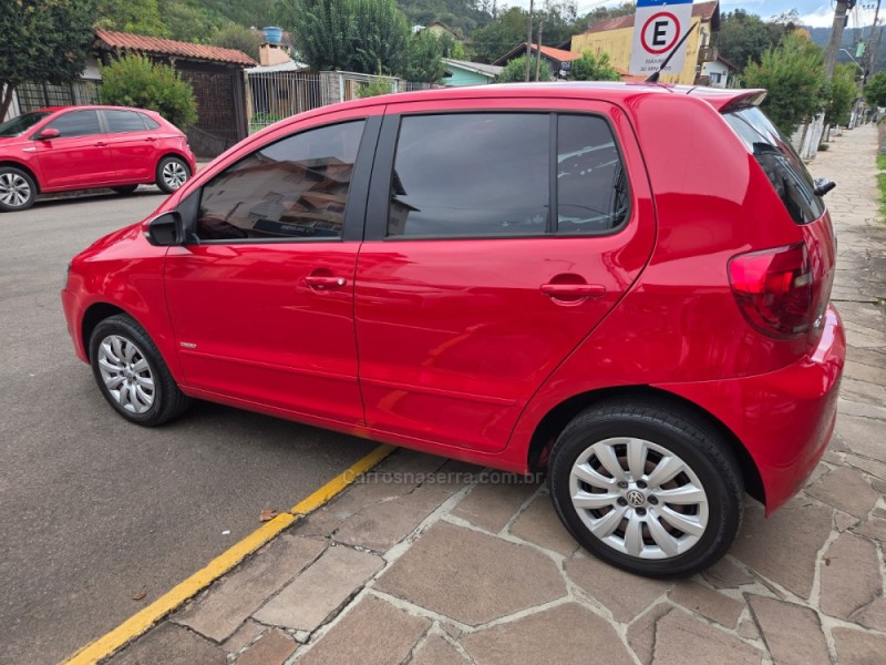 FOX 1.0 MI TREND 8V FLEX 4P MANUAL - 2014 - PICADA CAFé