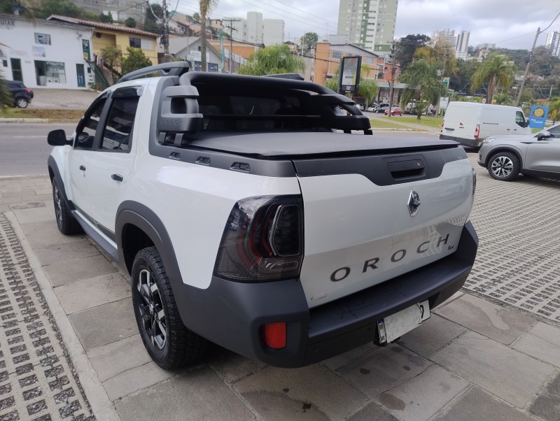 DUSTER OROCH 1.3 TCE OUTSIDER 4P FLEX AUTOMÁTICA - 2023 - CAXIAS DO SUL