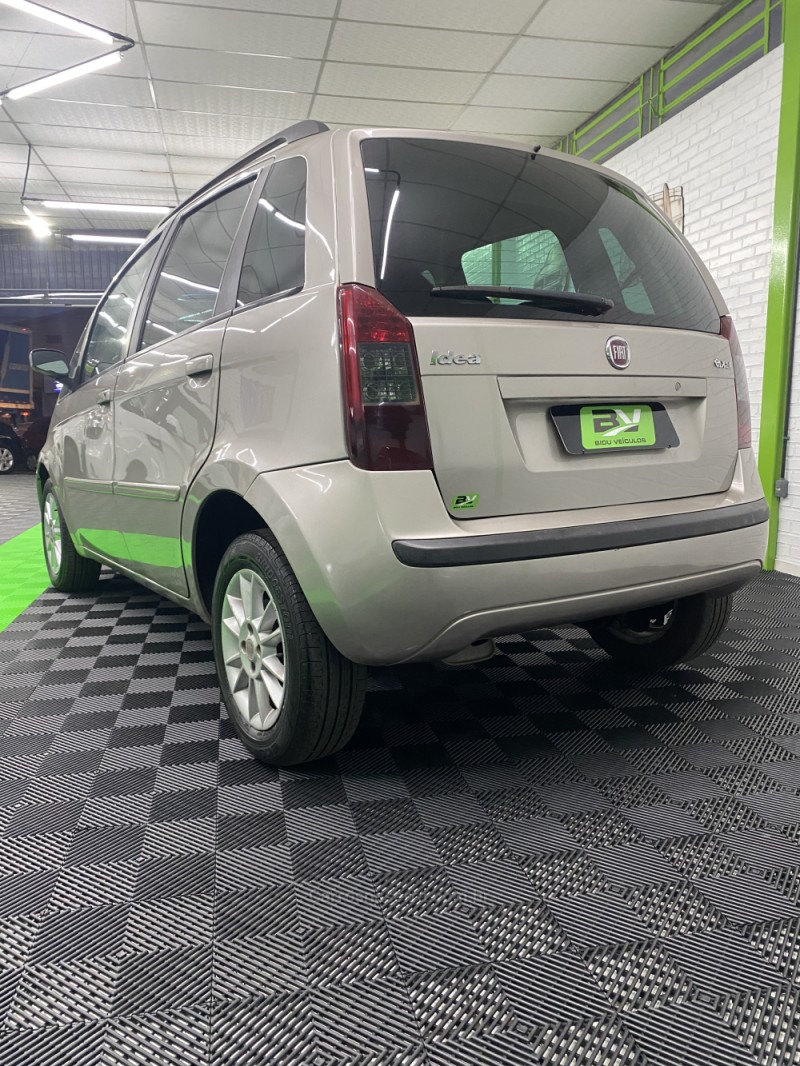 IDEA 1.4 MPI ELX 8V FLEX 4P MANUAL - 2009 - VACARIA