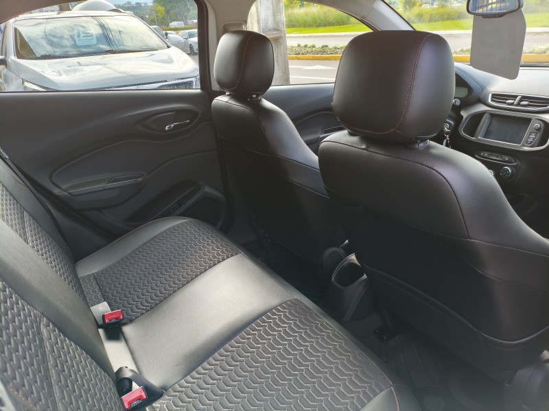 ONIX 1.4 MPFI LTZ 8V FLEX 4P MANUAL - 2018 - BOM PRINCíPIO