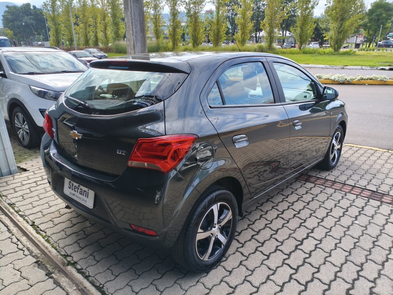ONIX 1.4 MPFI LTZ 8V FLEX 4P MANUAL - 2018 - BOM PRINCíPIO
