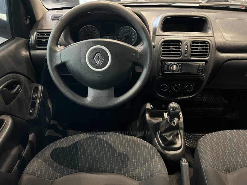 CLIO 1.0 EXPRESSION 16V FLEX 4P MANUAL - 2016 - CAXIAS DO SUL
