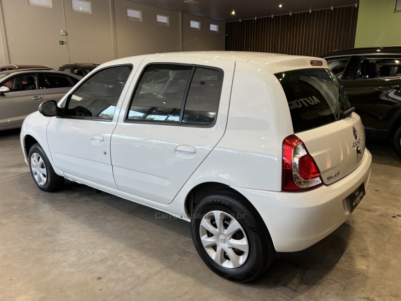 CLIO 1.0 EXPRESSION 16V FLEX 4P MANUAL - 2016 - CAXIAS DO SUL