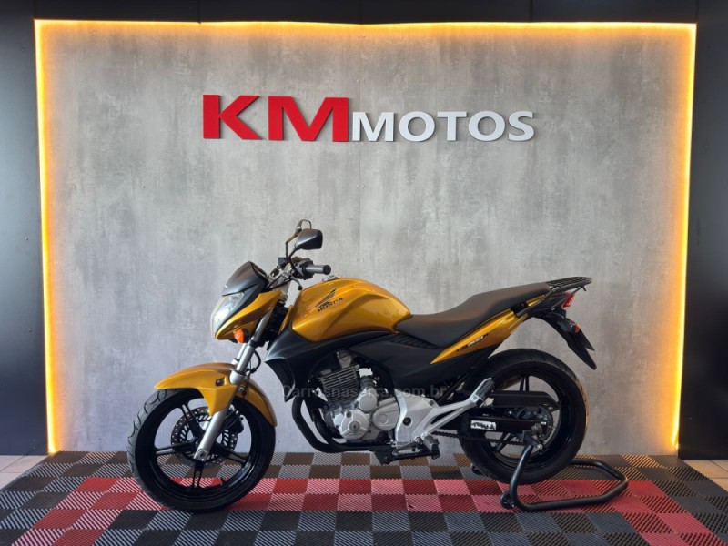 CB 300R  - 2010 - PORTãO