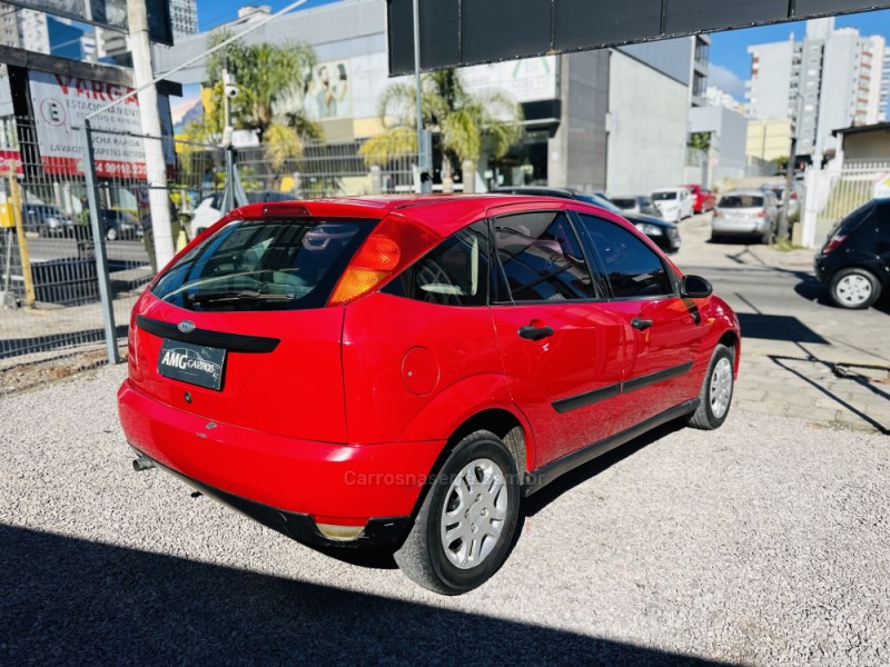 FOCUS 1.8 16V GASOLINA 4P MANUAL - 2001 - CAXIAS DO SUL