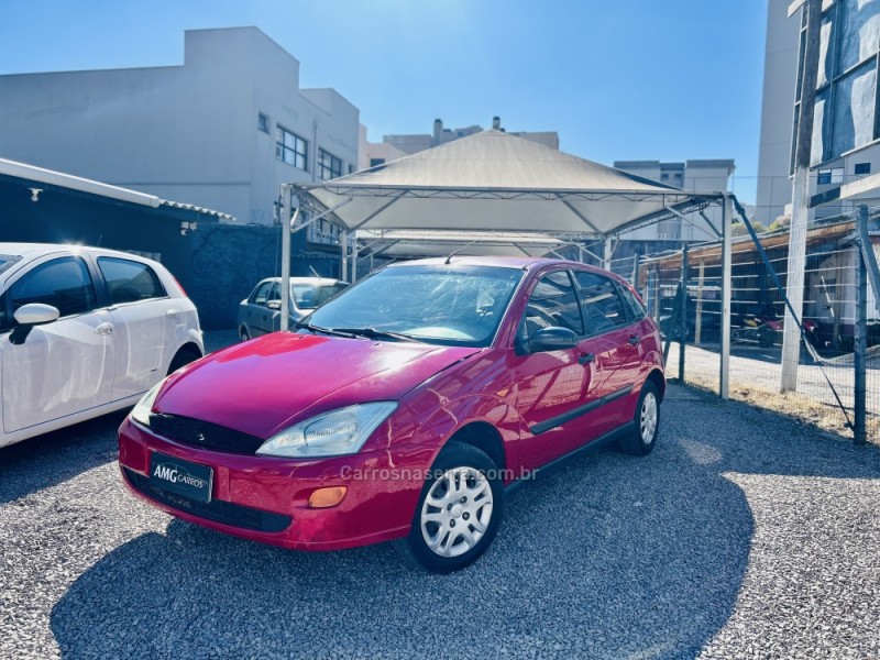 FOCUS 1.8 16V GASOLINA 4P MANUAL - 2001 - CAXIAS DO SUL