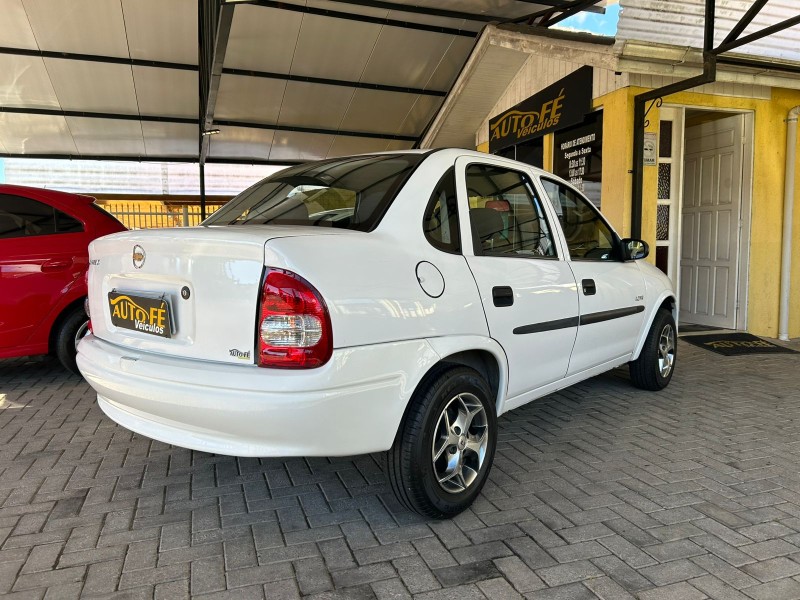 CLASSIC 1.0 MPFI LIFE 8V FLEX 4P MANUAL - 2008 - CANELA