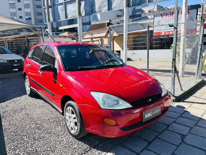 FOCUS 1.8 16V GASOLINA 4P MANUAL - 2001 - CAXIAS DO SUL