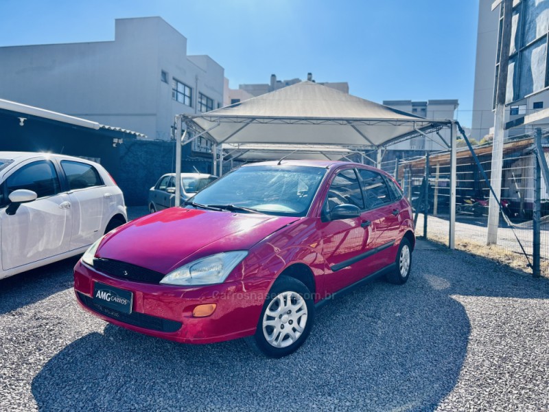 FOCUS 1.8 16V GASOLINA 4P MANUAL - 2001 - CAXIAS DO SUL