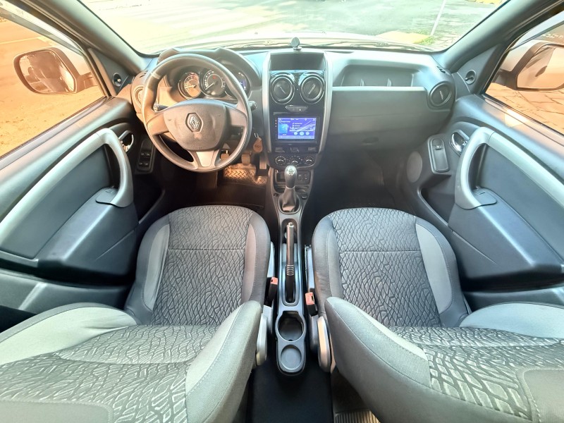 DUSTER 1.6 EXPRESSION 4X2 16V FLEX 4P MANUAL - 2017 - TRêS COROAS