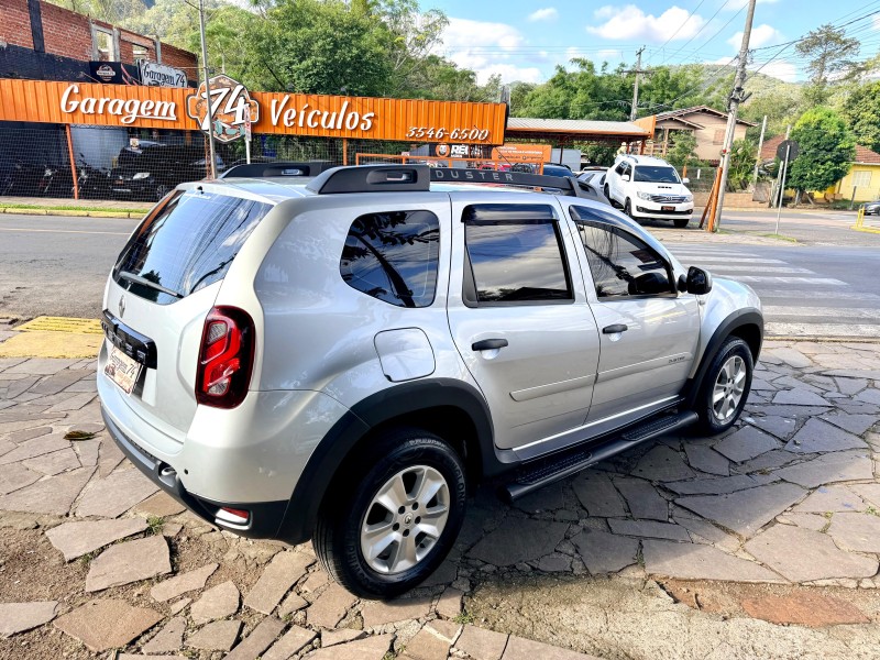 DUSTER 1.6 EXPRESSION 4X2 16V FLEX 4P MANUAL - 2017 - TRêS COROAS
