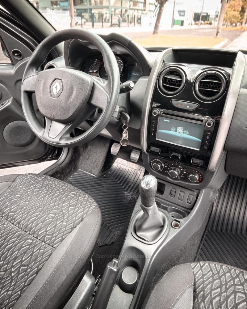 DUSTER 1.6 EXPRESSION 4X2 16V FLEX 4P MANUAL - 2016 - NOVO HAMBURGO