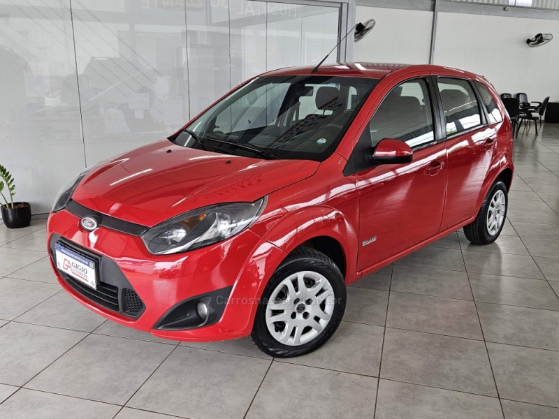 FIESTA 1.6 ROCAM HATCH 8V FLEX 4P MANUAL - 2013 - TAPEJARA