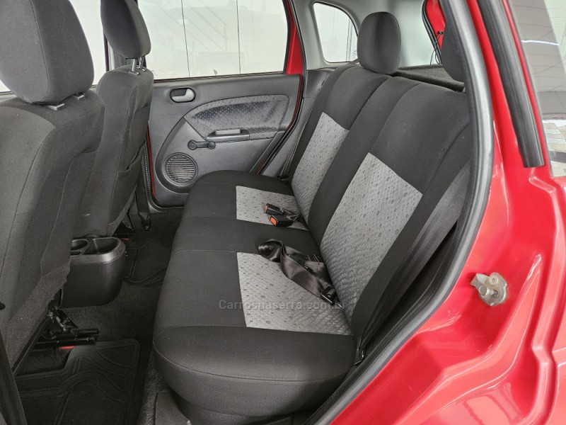 FIESTA 1.6 ROCAM HATCH 8V FLEX 4P MANUAL - 2013 - TAPEJARA