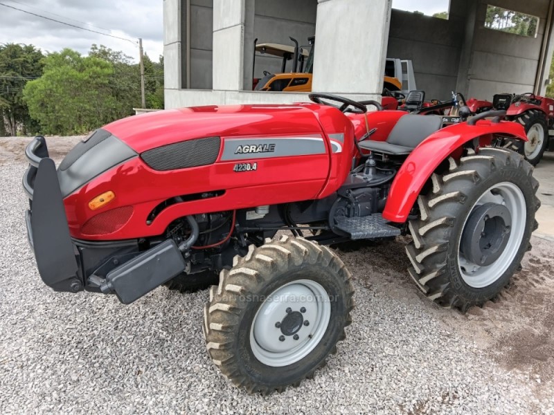 TRATOR 4230  - 2010 - BENTO GONçALVES
