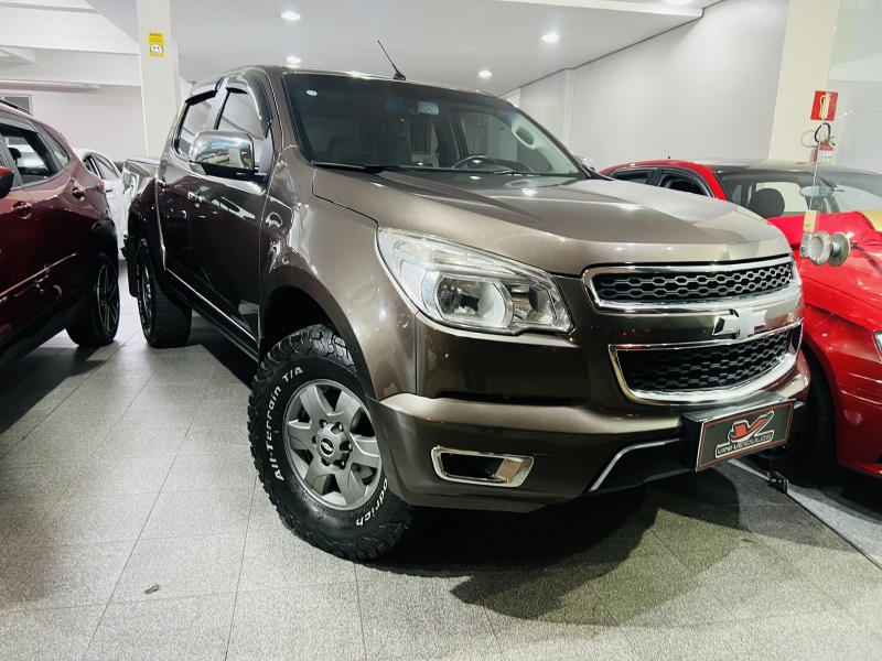 S10 2.4 LT 4X2 CD 8V FLEX 4P MANUAL - 2014 - CAXIAS DO SUL