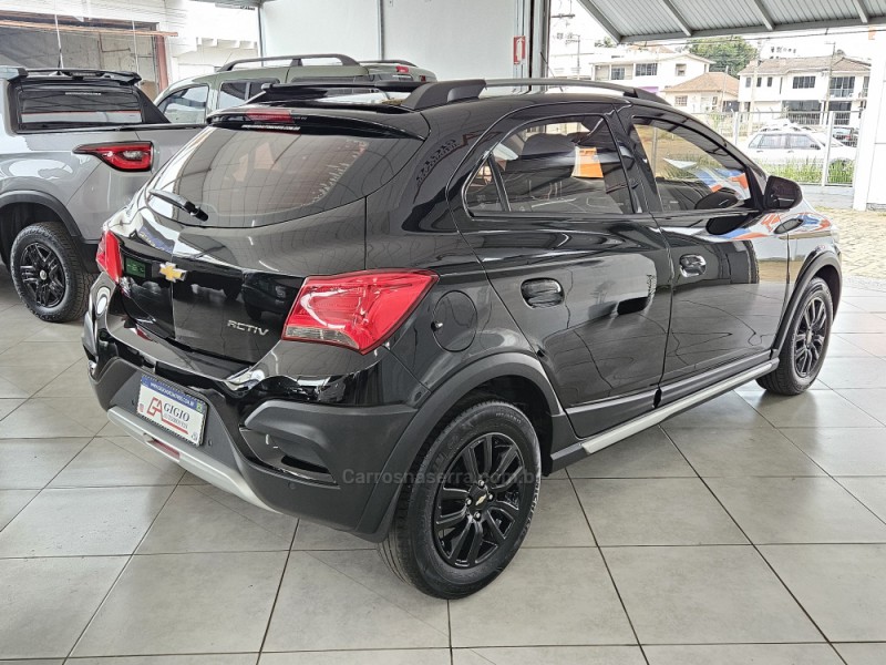 ONIX 1.4 MPFI ACTIV 8V FLEX 4P AUTOMÁTICO - 2019 - TAPEJARA