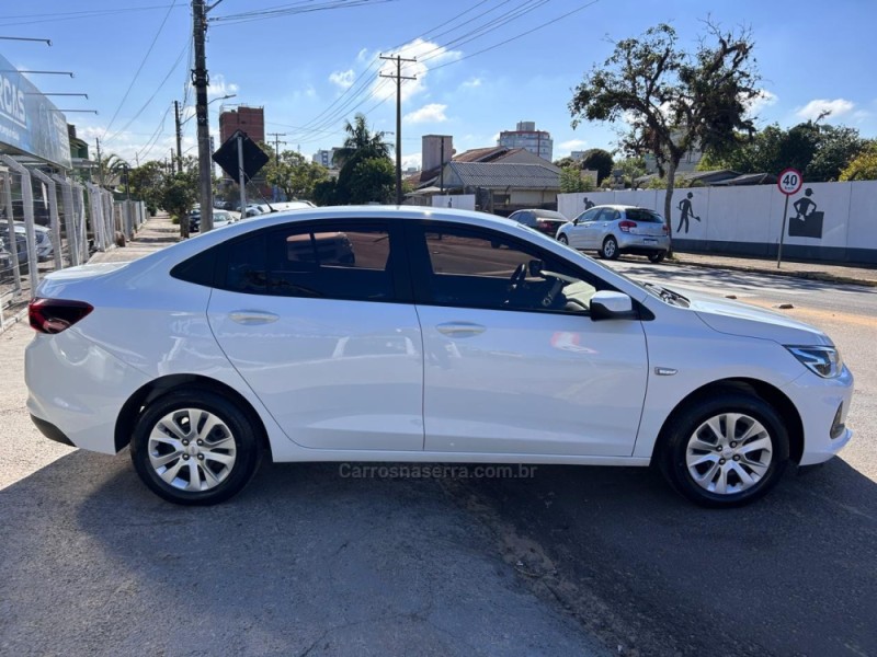 ONIX 1.0 SEDAN PLUS LT 12V FLEX 4P MANUAL - 2022 - VENâNCIO AIRES
