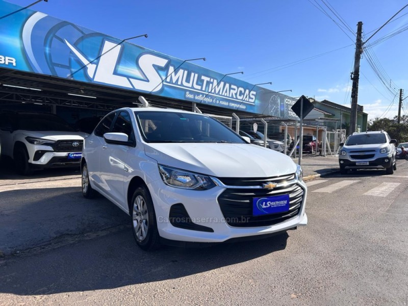 ONIX 1.0 SEDAN PLUS LT 12V FLEX 4P MANUAL - 2022 - VENâNCIO AIRES