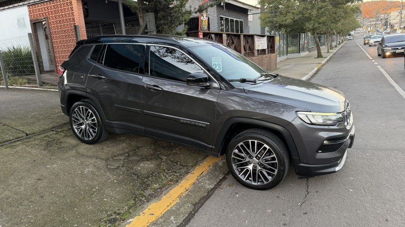 COMPASS 1.3 LIMITED T270 16V TURBO FLEX 4P AUTOMÁTICO - 2023 - GARIBALDI