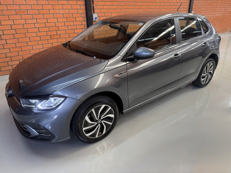 POLO 1.0	200 TSI HIGHLINE AUTOMÁTICO 