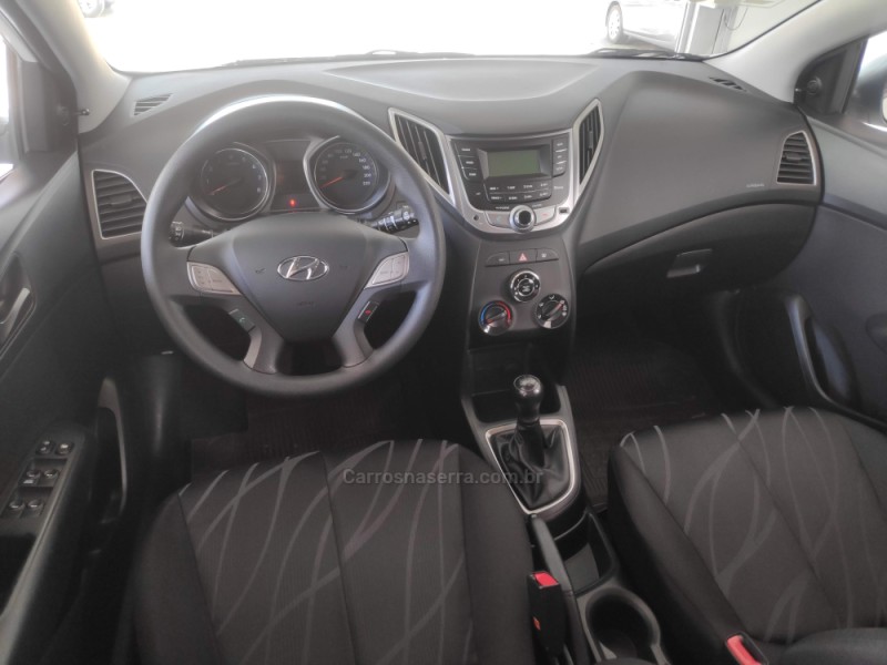 HB20 1.0 COMFORT PLUS 12V FLEX 4P MANUAL - 2014 - TAPEJARA