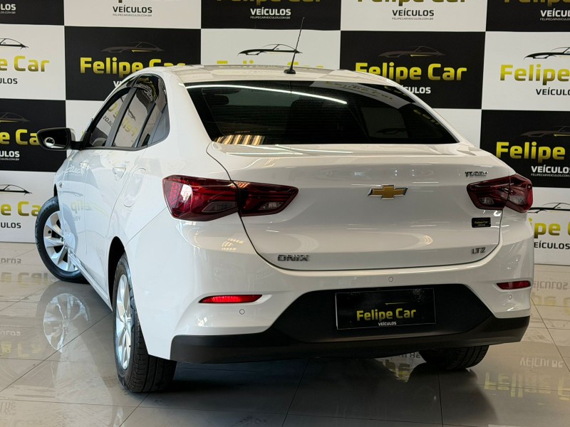 ONIX 1.0 LTZ 12V TURBO FLEX 4P MANUAL - 2021 - CAXIAS DO SUL