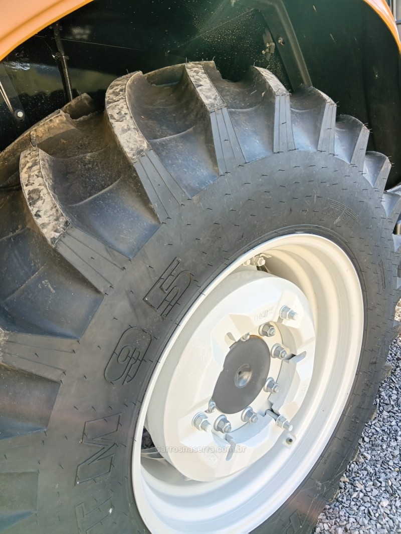 TRATOR A800 4X4 - 2025 - BENTO GONçALVES