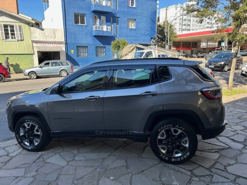 COMPASS 2.0 16V DIESEL TRAILHAWK 4X4 AUTOMÁTICO - 2017 - CAXIAS DO SUL