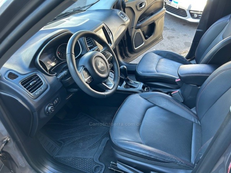 COMPASS 2.0 16V DIESEL TRAILHAWK 4X4 AUTOMÁTICO - 2017 - CAXIAS DO SUL