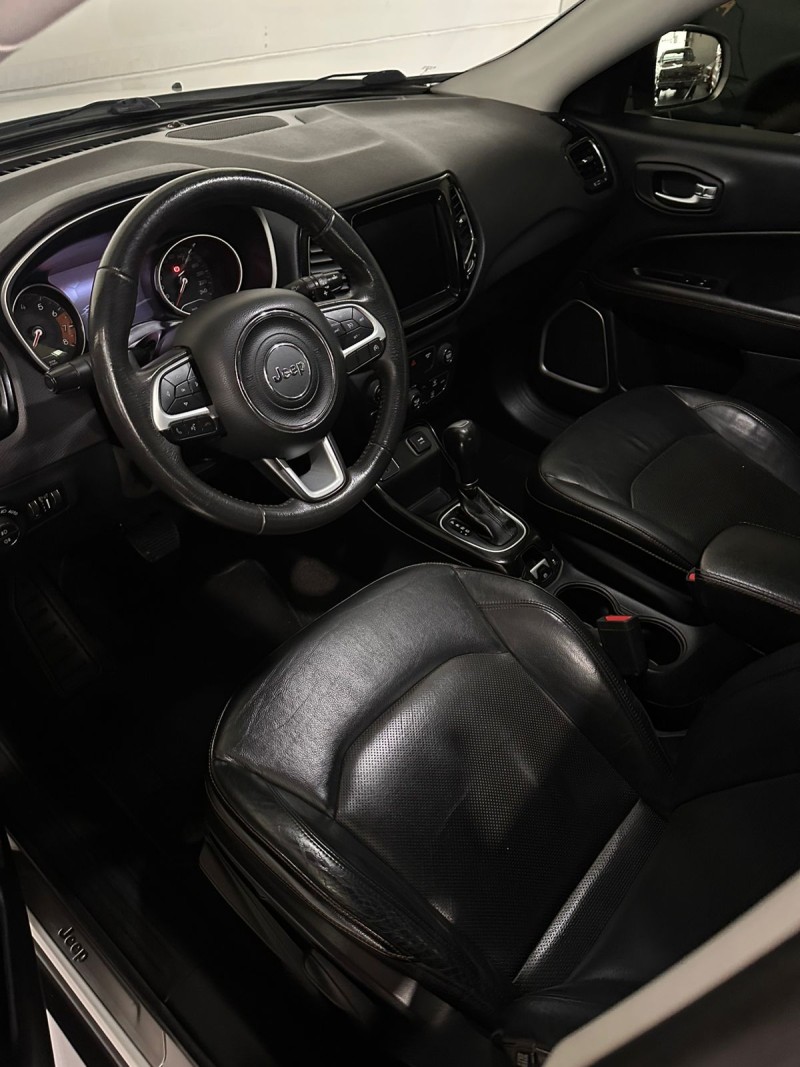 COMPASS 2.0 16V FLEX LIMITED AUTOMÁTICO - 2018 - FARROUPILHA