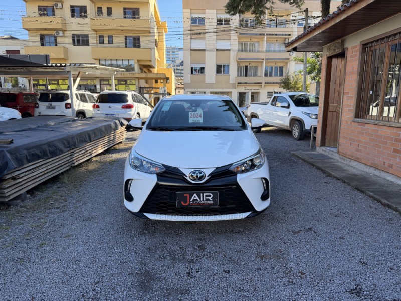 YARIS 1.5 XS SEDAN 16V FLEX 4P AUTOMÁTICO - 2024 - GARIBALDI