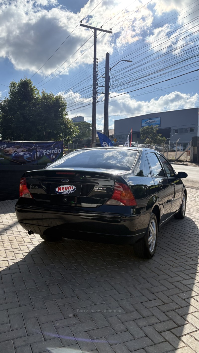 FOCUS 2.0 FC 16V GASOLINA 4P AUTOMÁTICO - 2004 - LAJEADO