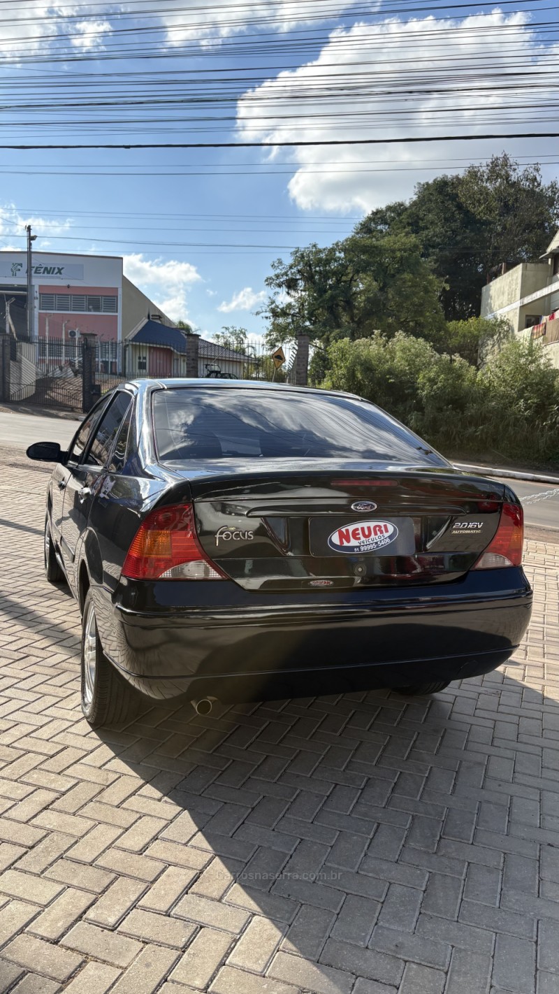 FOCUS 2.0 FC 16V GASOLINA 4P AUTOMÁTICO - 2004 - LAJEADO