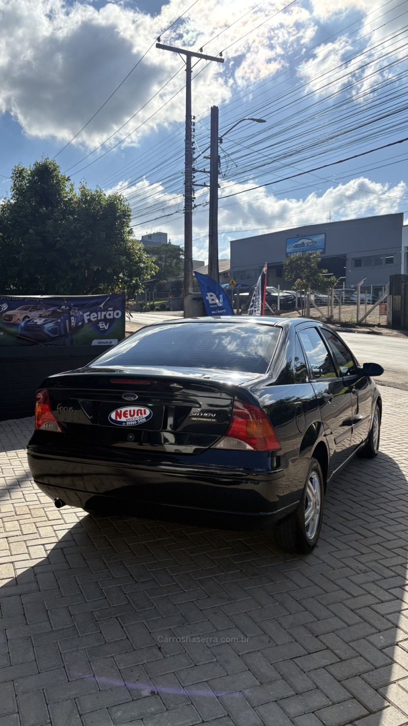 FOCUS 2.0 FC 16V GASOLINA 4P AUTOMÁTICO - 2004 - LAJEADO