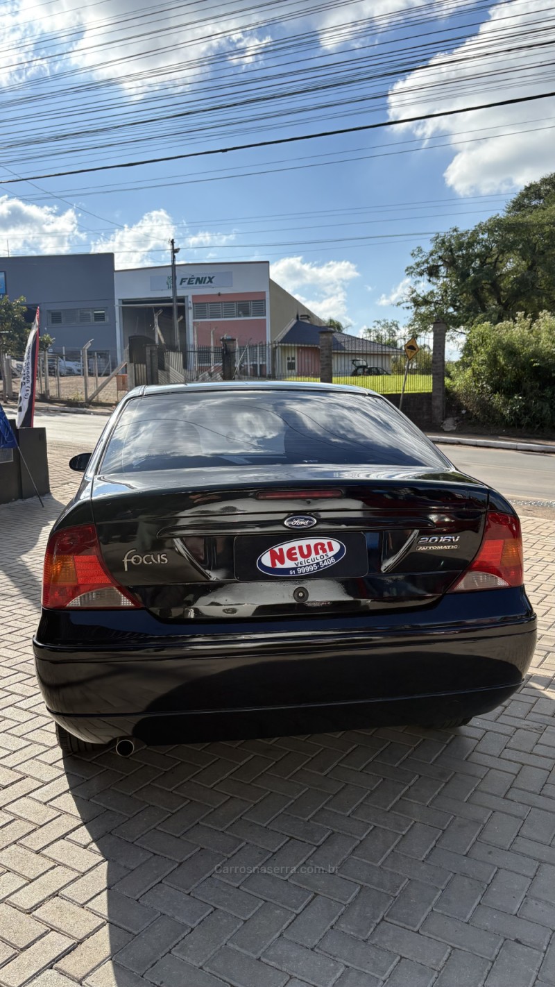 FOCUS 2.0 FC 16V GASOLINA 4P AUTOMÁTICO - 2004 - LAJEADO