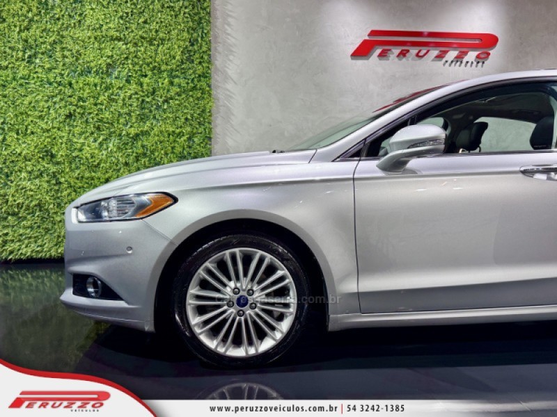 FUSION 2.0 TITANIUM GTDI ECOBOOST AWD AUTOMÁTICO - 2015 - NOVA PRATA
