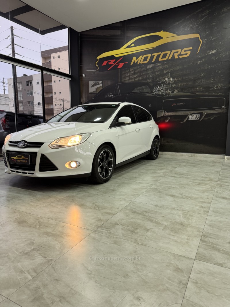 focus 2.0 titanium 16v flex 4p automatico 2015 caxias do sul