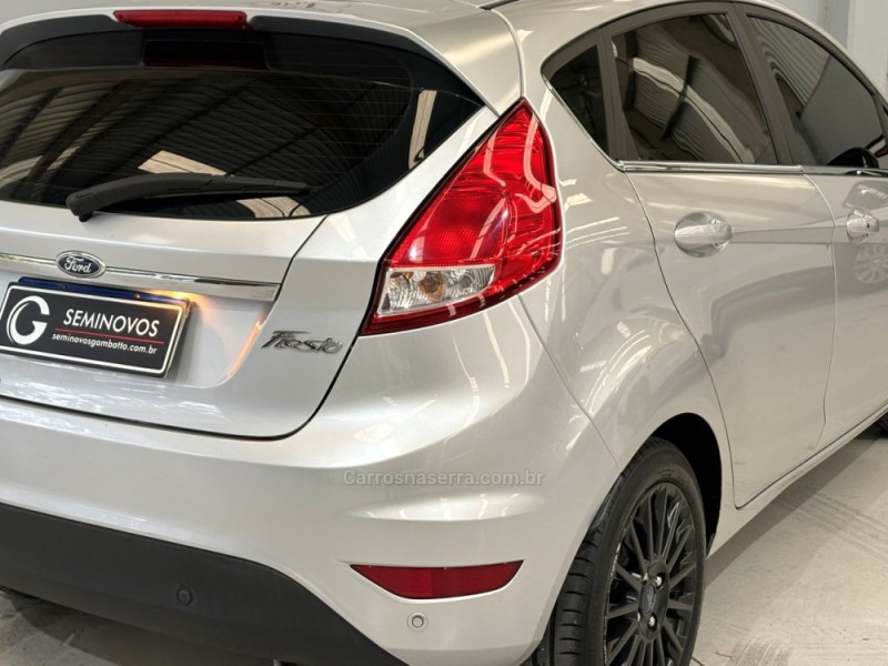 FIESTA 1.6 TITANIUM HATCH 16V FLEX 4P AUTOMÁTICO - 2016 - BENTO GONçALVES
