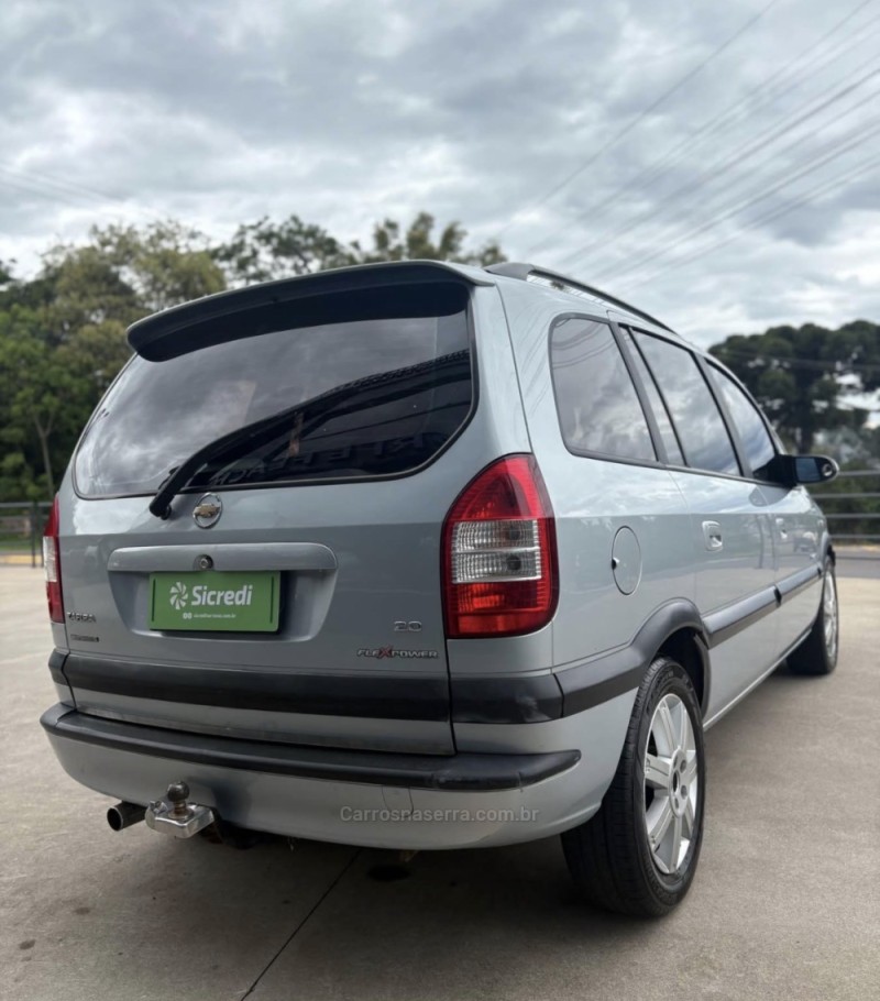 ZAFIRA 2.0 MPFI ELEGANCE 8V FLEX 4P AUTOMÁTICO - 2012 - GARIBALDI
