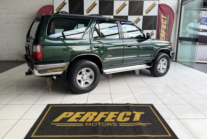 HILUX SW4 3.0 SRV 4X4 7 LUGARES 16V TURBO INTERCOOLER DIESEL 4P AUTOMÁTICO - 2000 - PORTãO