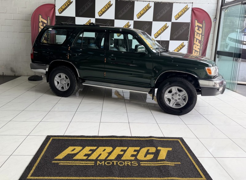HILUX SW4 3.0 SRV 4X4 7 LUGARES 16V TURBO INTERCOOLER DIESEL 4P AUTOMÁTICO - 2000 - PORTãO