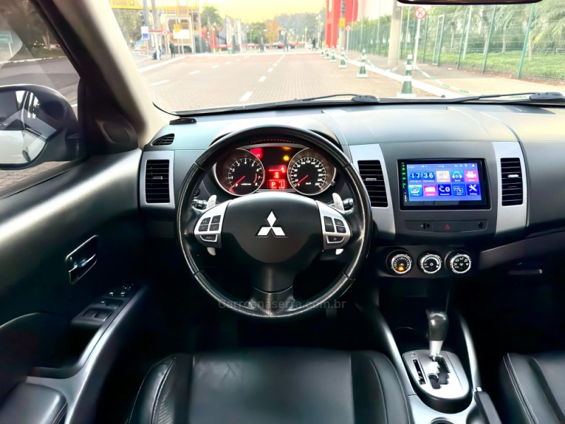 OUTLANDER 2.0 16V GASOLINA 4P AUTOMÁTICO - 2013 - ESTâNCIA VELHA