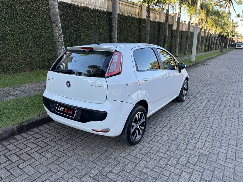 PUNTO 1.4 ATTRACTIVE 8V FLEX 4P MANUAL - 2014 - CAXIAS DO SUL