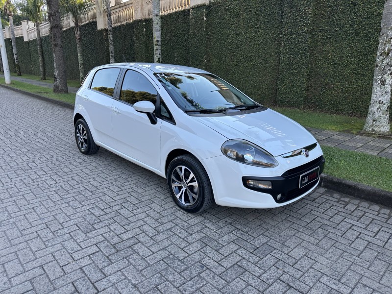 PUNTO 1.4 ATTRACTIVE 8V FLEX 4P MANUAL - 2014 - CAXIAS DO SUL